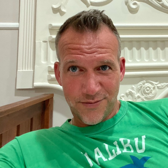 Meet your Posher, Jonathan - Picture 1 of 1